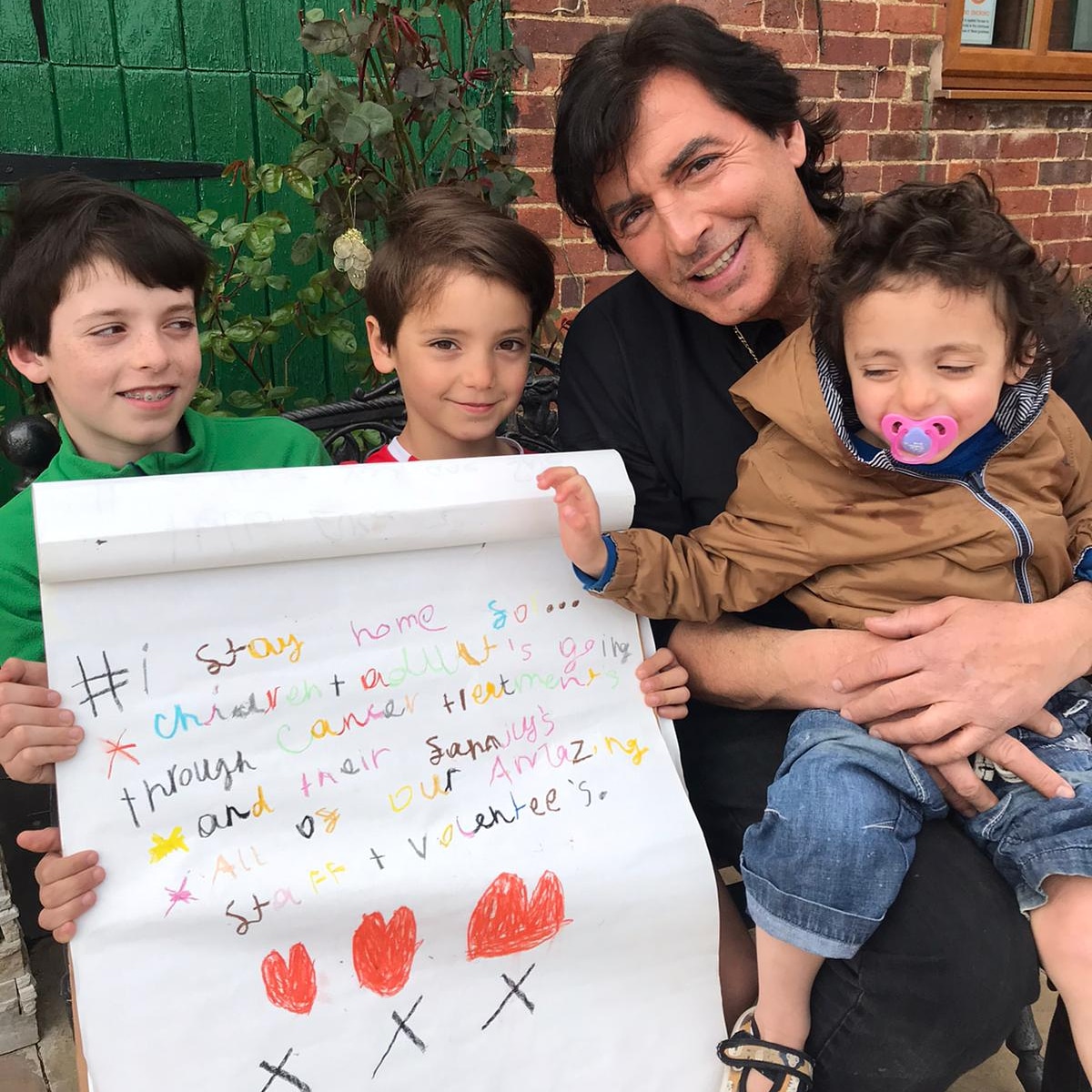 jc_novelli's tweet photo. #istayhomefor the children and adults going through cancer treatment and their families, and all of our amazing staff and volunteers.
#thankyounhs
#thankyou
#addenbrookeshospital
#cclg

@ACTcharity @CCLG_UK @SU2CUK https://t.co/okRDmzhMY7