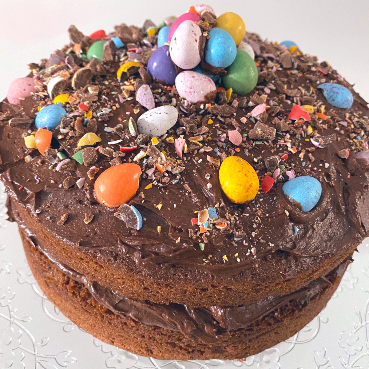 MissGrant_HE's tweet photo. 🍰CARDINAL NEWMAN🍰
Miss Grant......Challenges YOU to a Easter Theme BAKE OFF!! 🐣 Beat the teacher.....what delicious creations can you come up with?? 
This Is My Chocolate Easter Creation...Delicious! 😋 #Easter #bakeoff #cake #chocolate @CN_HS @CN_HS_Tech_Food @CnhsSnapdragon https://t.co/yCKfZWxMMu