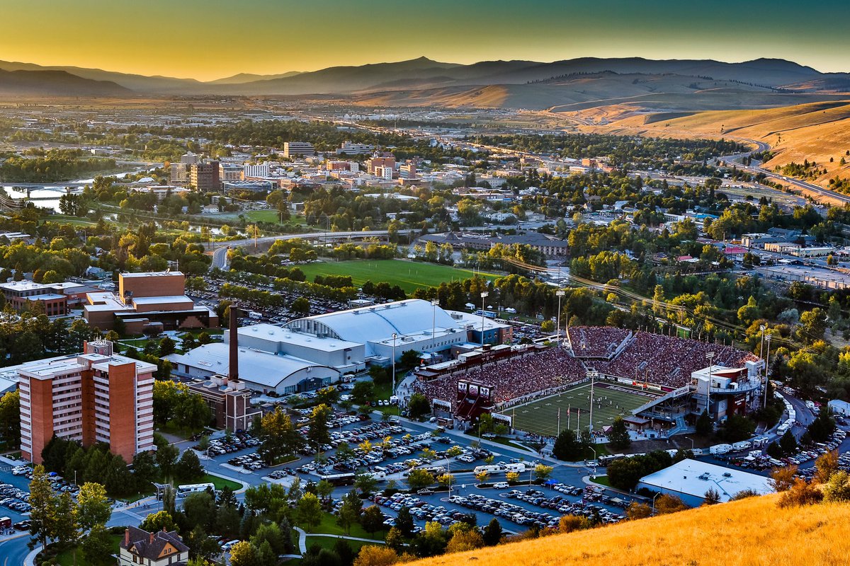 Coach_Hauck's tweet photo. I’m proud to call Montana home! Happy 406 Day! #RTD https://t.co/nq3sdJRxYf