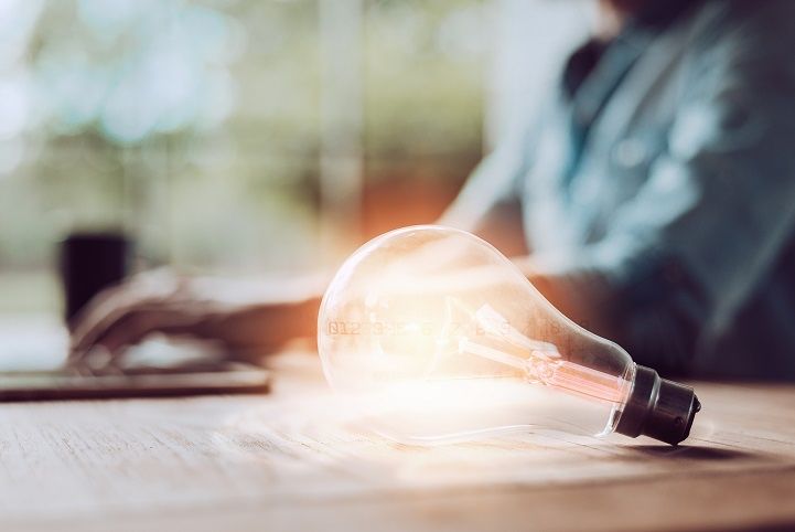 52_booth's tweet photo. Top tips for owning and protecting your brand and #intellectualproperty: https://t.co/hUf9o6u6od #branding https://t.co/C7MUoUjDz6