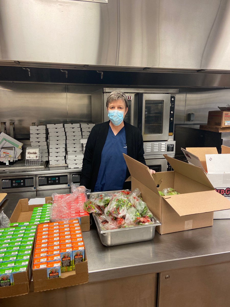 The work begins! Our Food Service Department is currently preparing hundreds of meals for our SAS families. Distribution begins tomorrow. More information here: bit.ly/2UxV9d0 #SASCompass #SalineStrong