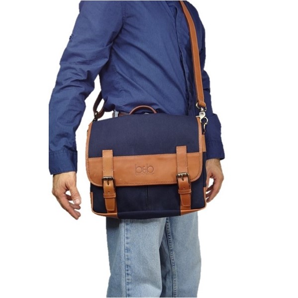 ClacBelt's tweet photo. Only one left, hurry up and get it now! FREE Shipping and 50% OFF of already reduced price, use code crazy50 at checkout or get it directly at https://t.co/lJjNIi9084 
#quarantineshopping #messenger #bag #homeoffice #laptopbag #discount https://t.co/3rATeZ2FSs