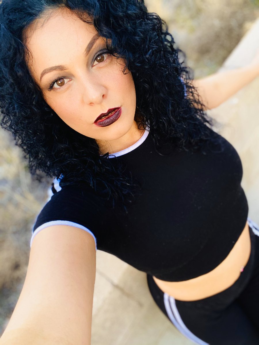 iamlaquela's tweet photo. (You are my soul cont)...the serenity of the stones, and the richness of the soil. I am Earth and Earth is me.

Hope this was a good distraction ✨ wishing everyone health and wellness https://t.co/RLxYc8UOdL