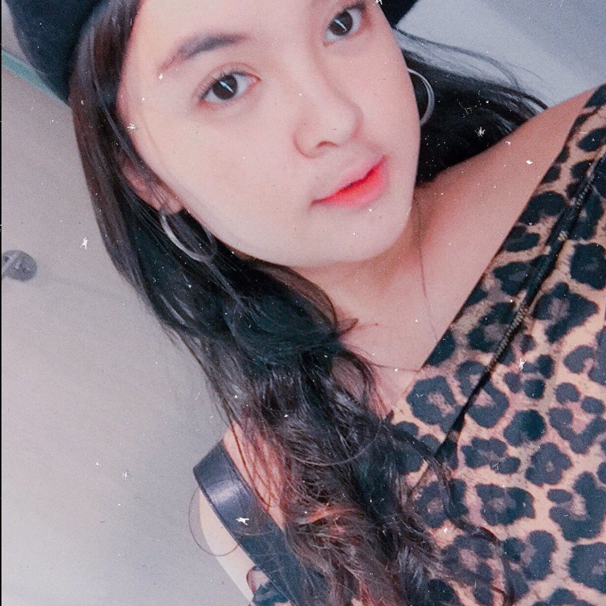 ga Cantikkk dan gapedean :)))