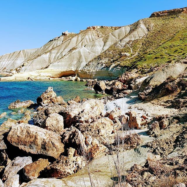 TWGVacations's tweet photo. Reposting @jatt249:
"#gnejnabay #malta #sea #views #malteseislands #lovemalta #mymalta #maltamarvels #maltagram #instamalta #gnejna #bay #beach #seaview #island #europe #mediterranean #travel #visitmalta #maltese #rock #sand #clff #clay #maltaphotography #malta🇲🇹" https://t.co/i44oEXLwwW