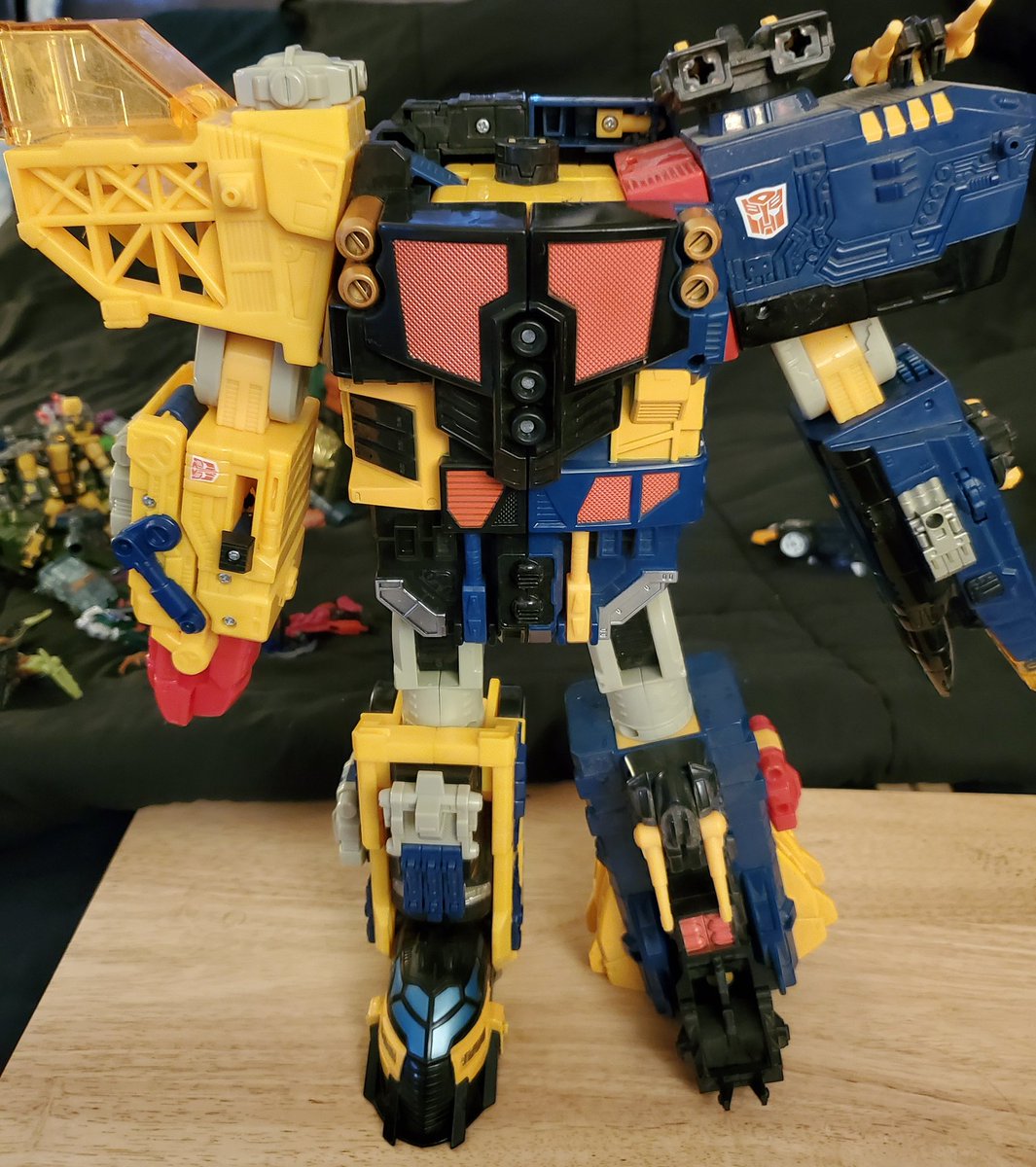 OMEGA SUPREME CARES NOT FOR YOUR PUNY HEIGHT RESTRICTIONS.OMEGA SUPREME HAS TWO DICKS, AND HE USES EM.OMEGA SUPREME HAS A HEAD MINICON THAT I LOST, BUT DONT WORRY, OMEGA SUPREME WAS PREPARED FOR THAT.OMEGA SUPREME MAKES STARSCREAM LOOK LIKE MANLET SUPREME.