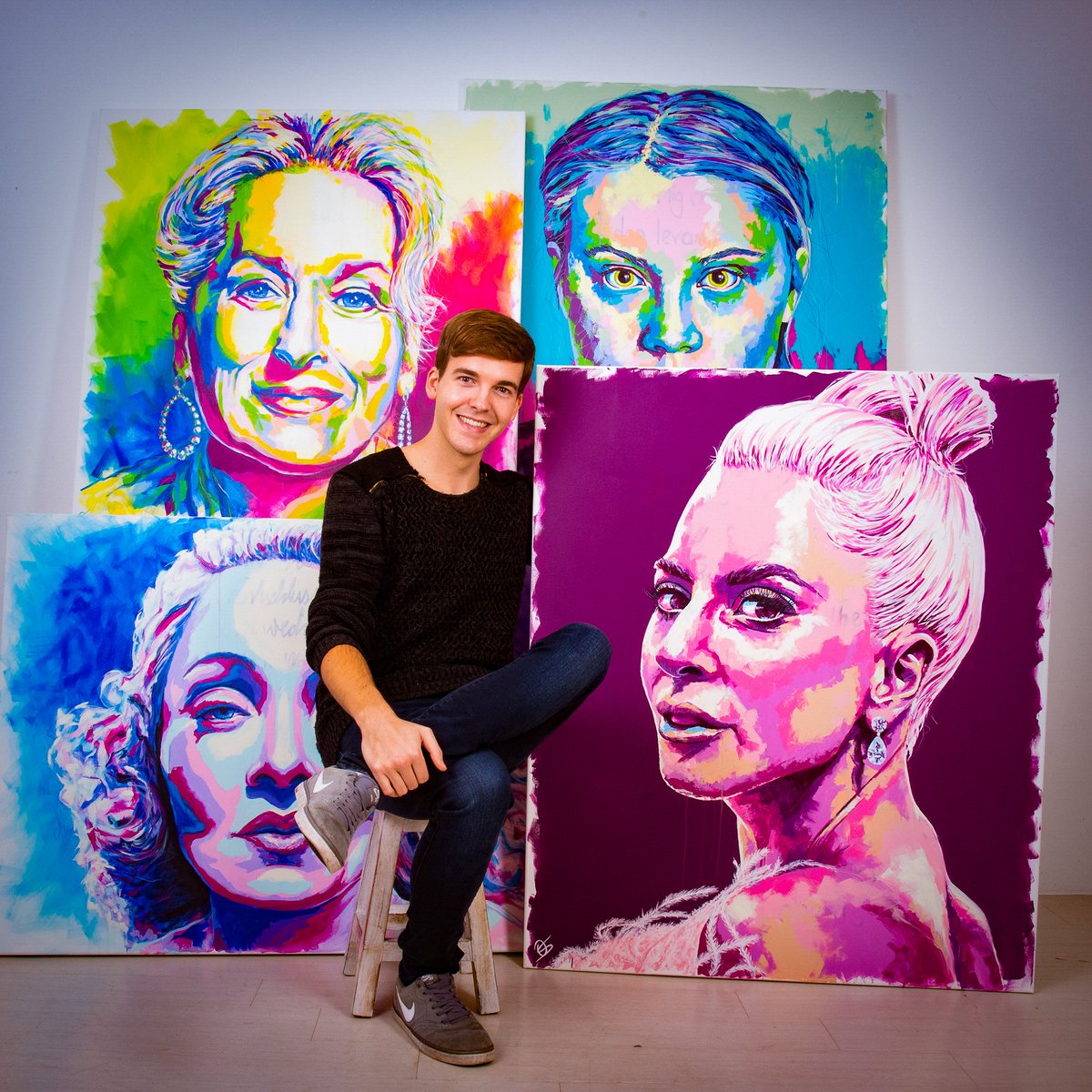 OlisTweets's tweet photo. Today is my Birthday. I can't spend it with my family. As an artist, I also had to cancel all my upcoming exhibitions because of #corona. Could you make this day a bit better by sharing my work online? 
Maybe it will bring some hope to other people out there.Thanks and stay safe! https://t.co/47fXMaZVxc