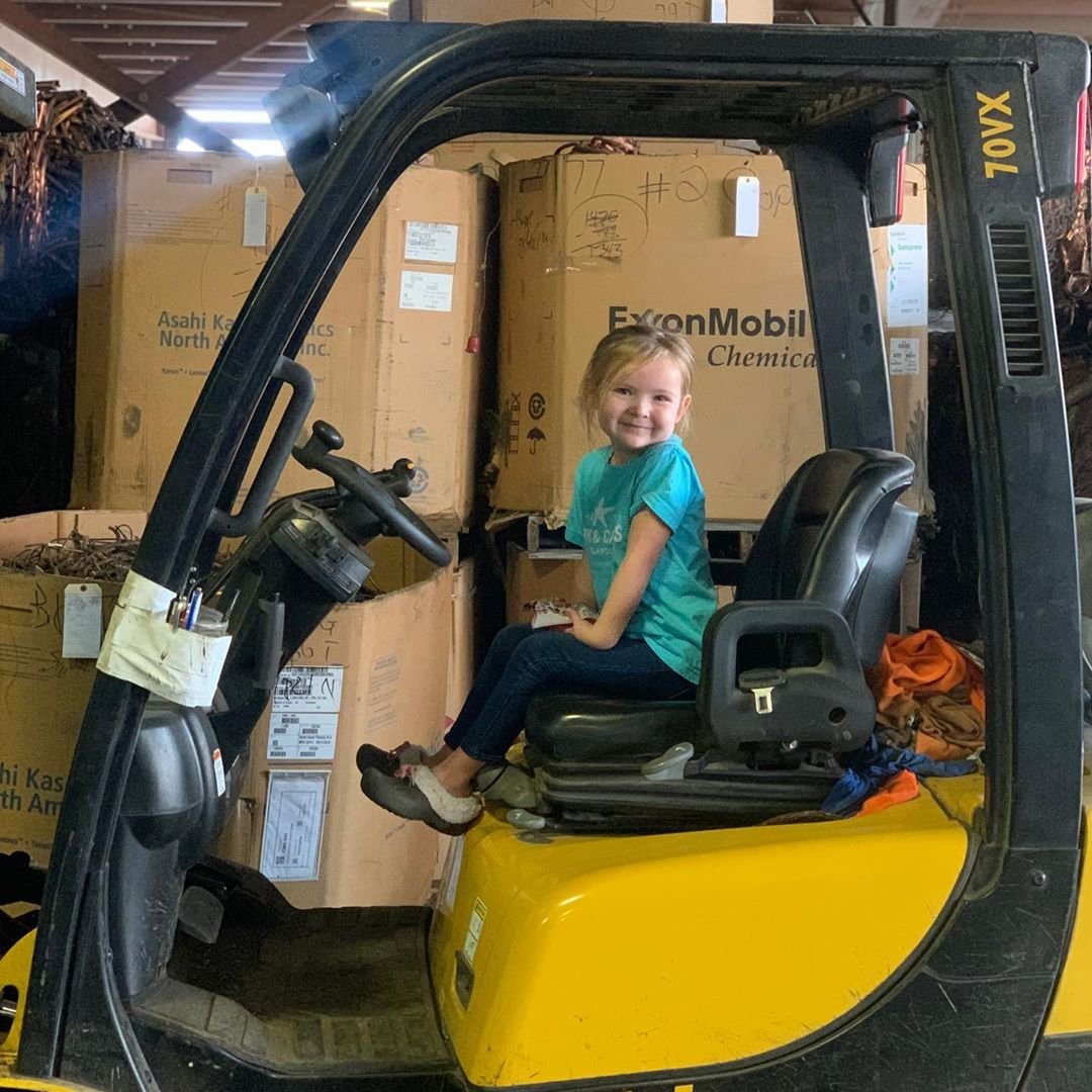 ToyotaEquipment's tweet image. #POTD: Sunshine on a Forklift

She&apos;s pleased as punch and right as rain on her own #forklift bit.ly/3bP2Jpk
