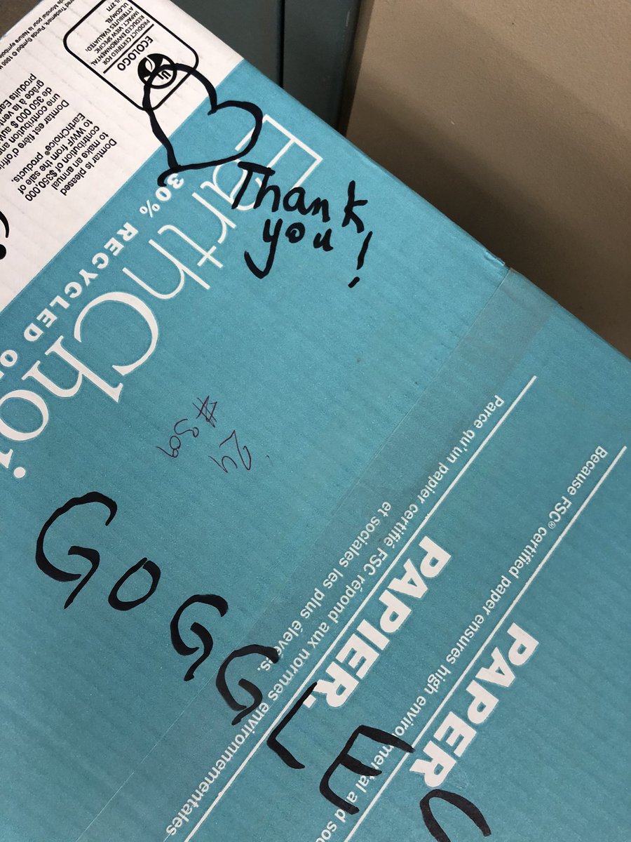 MariaMaiato's tweet photo. YRDSB schools doing their part to assist our heroes.  Supplies from Vaughan Secondary School - packed and ready for hospitals. ❤️#VSSRocks https://t.co/w4MZFdSGIY
