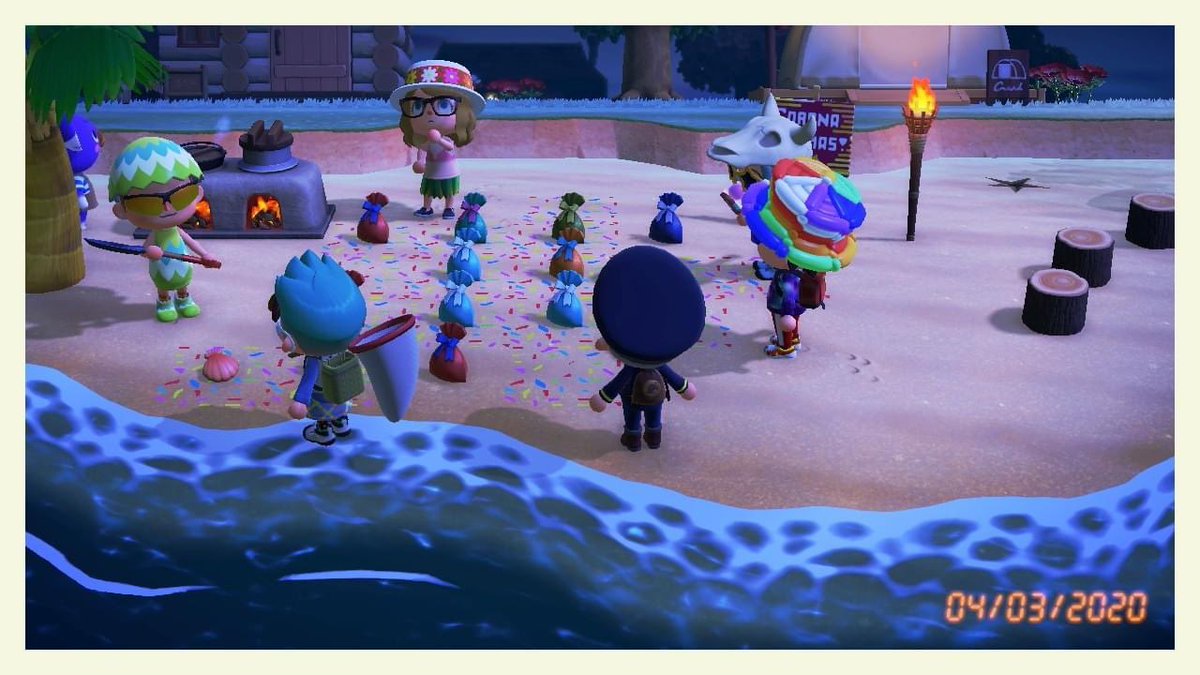 TeganNotSara1's tweet photo. Corona Christmas was a big success! 8 of us had a gift exchange, played Sardines and hung out on the beach! #AnimalCrossing #GGKC https://t.co/xoipSRFYVR