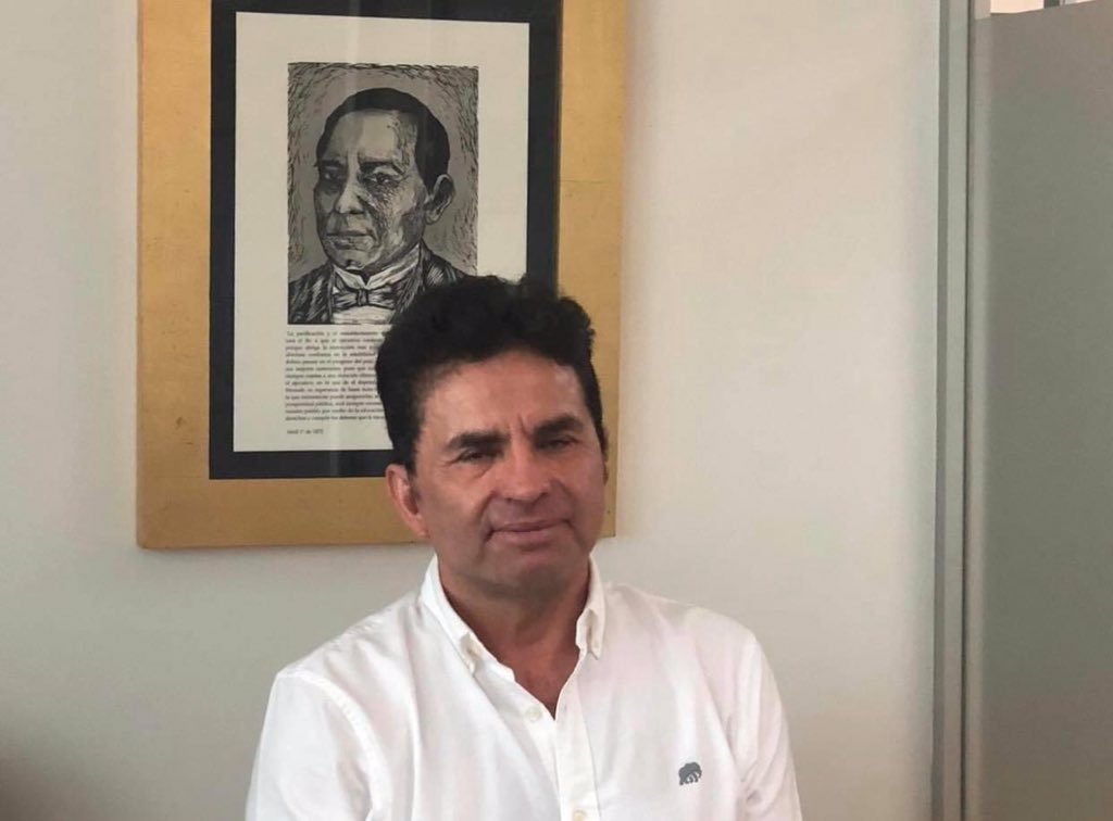 _ElenaRios's tweet photo. Agradezco a la sociedad y pido que permanezcamos alertas al proceso que a partir de ahora se inicia, que no quede ningún cabo suelto y no exista manera de desvirtuar la verdad. #Justicia @alejandromurat @RVasconcelosM @lopezobrador_ @tsjoaxaca @SSP_GobOax https://t.co/EOZ21Z4RPA