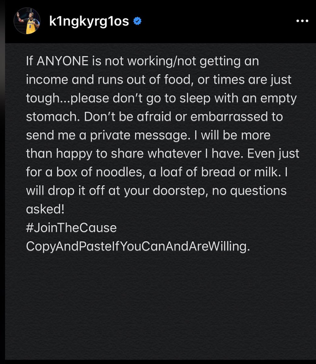 XaviGasso's tweet image. Siempre dije que detrás del personaje que ha creado hay una gran persona que necesita encontrar su lugar. 

Demasiadas veces nos quedamos sólo con la fachada (y no lo digo únicamente por @NickKyrgios).

Detallazo de Nick. Pura clase...