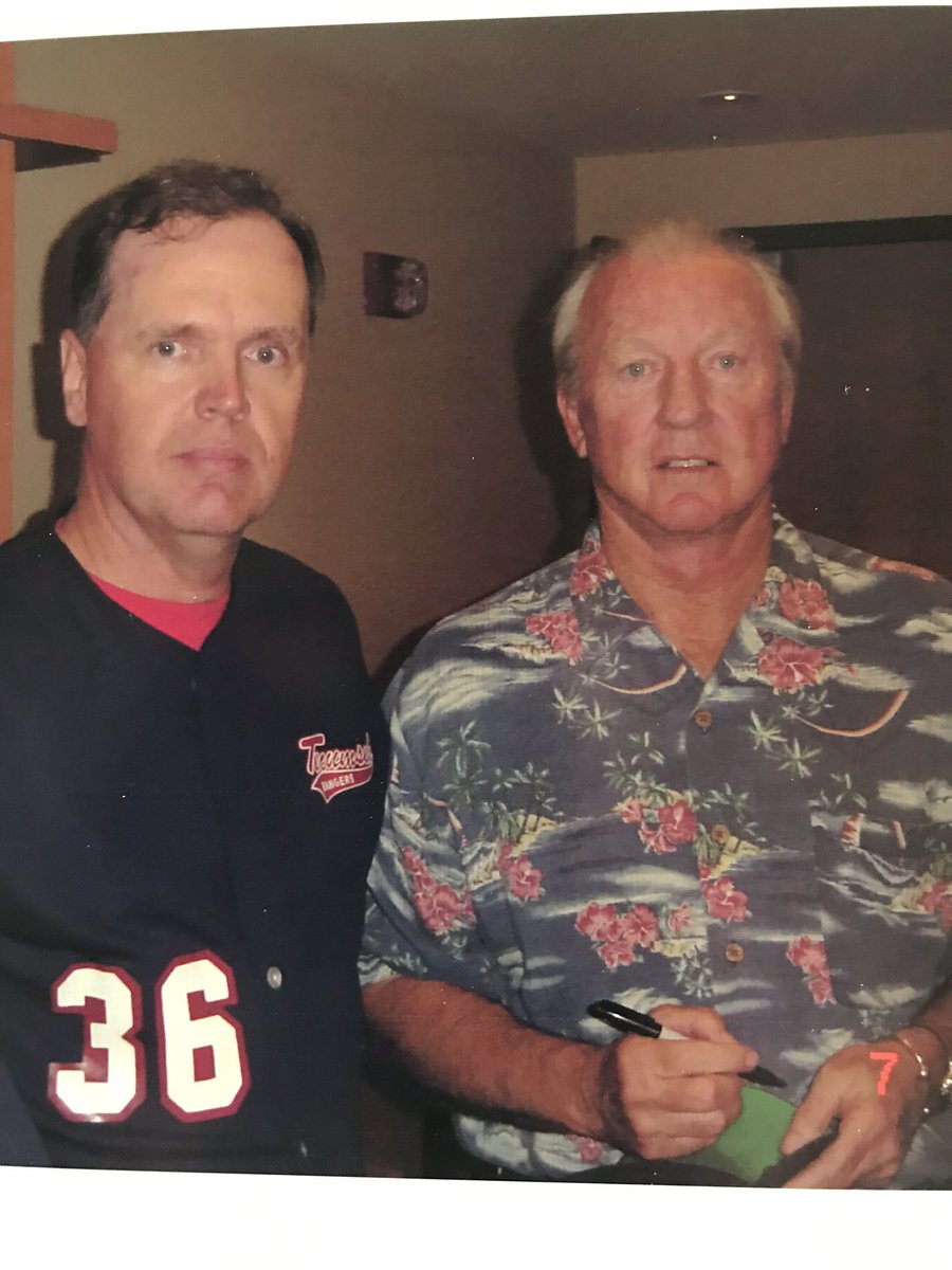 coachlink2025's tweet photo. Very proud to have this photo , from Comerica  , Al came by to
talk to our team . When a legend walks in , everyone gets excited .
RIP Mr Kaline. #mrtiger https://t.co/RJOJACmS18