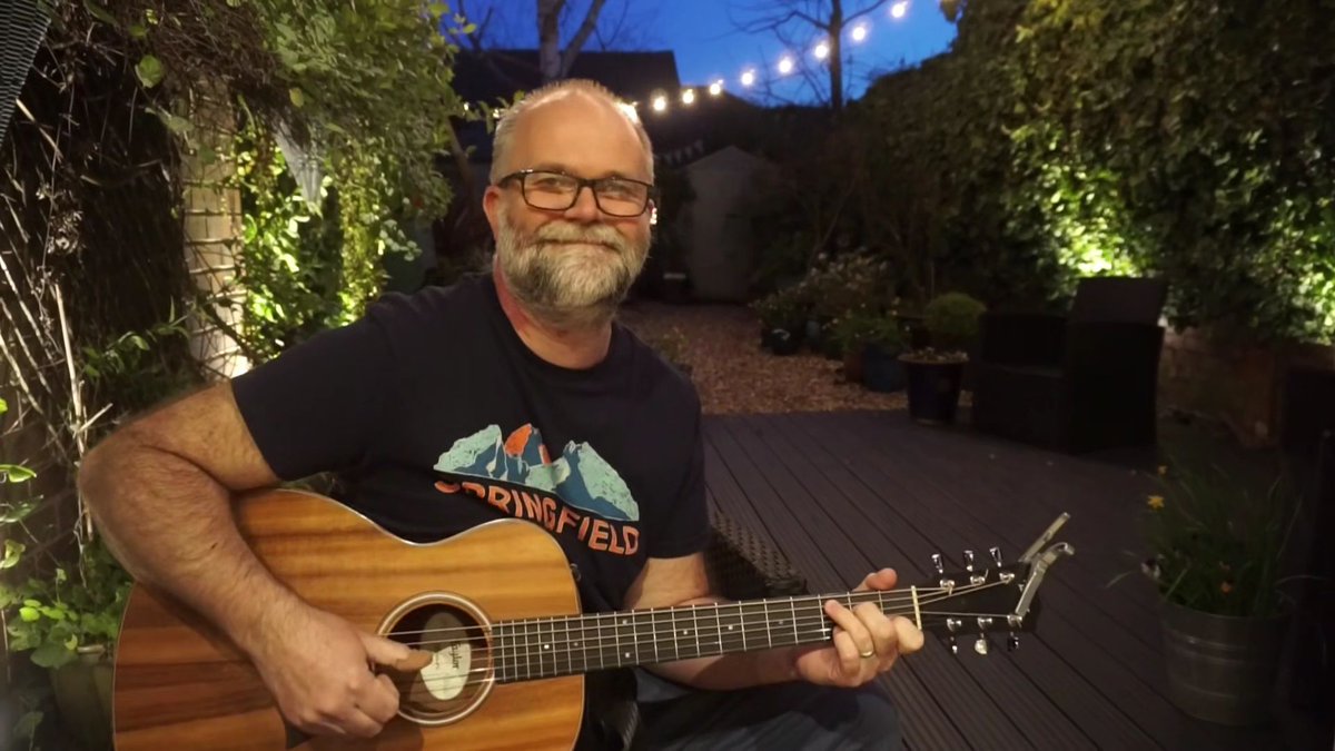 ockabuki's tweet image. Great to be to be part of @Channel4 #inaday documentary.