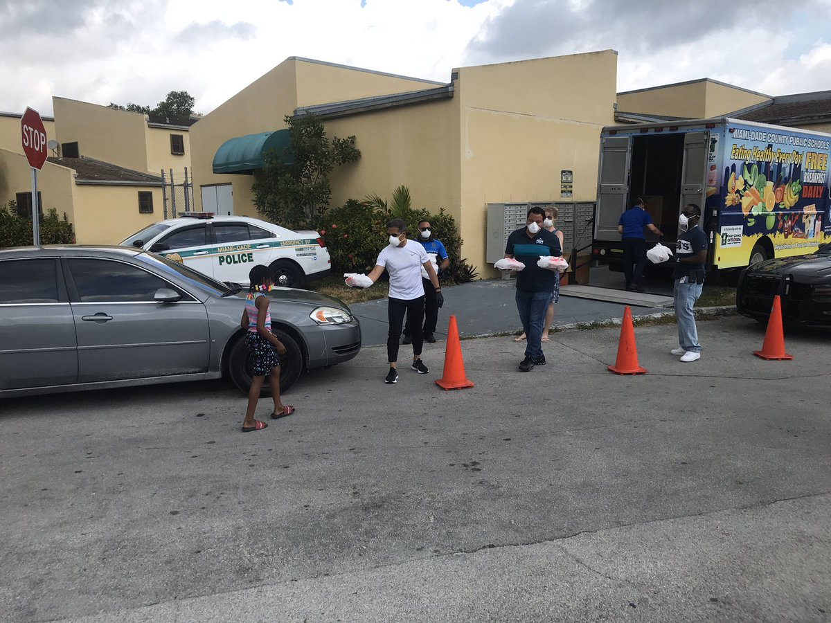 ariodzernbc6's tweet photo. “At this point I believe that a return to school this year is becoming a very unrealistic proposition,” said @MiamiSup. So distance learning now has increased expectations for teachers and students alike. Story at 6 on @nbc6. @MDCPS https://t.co/SX9S23CRII