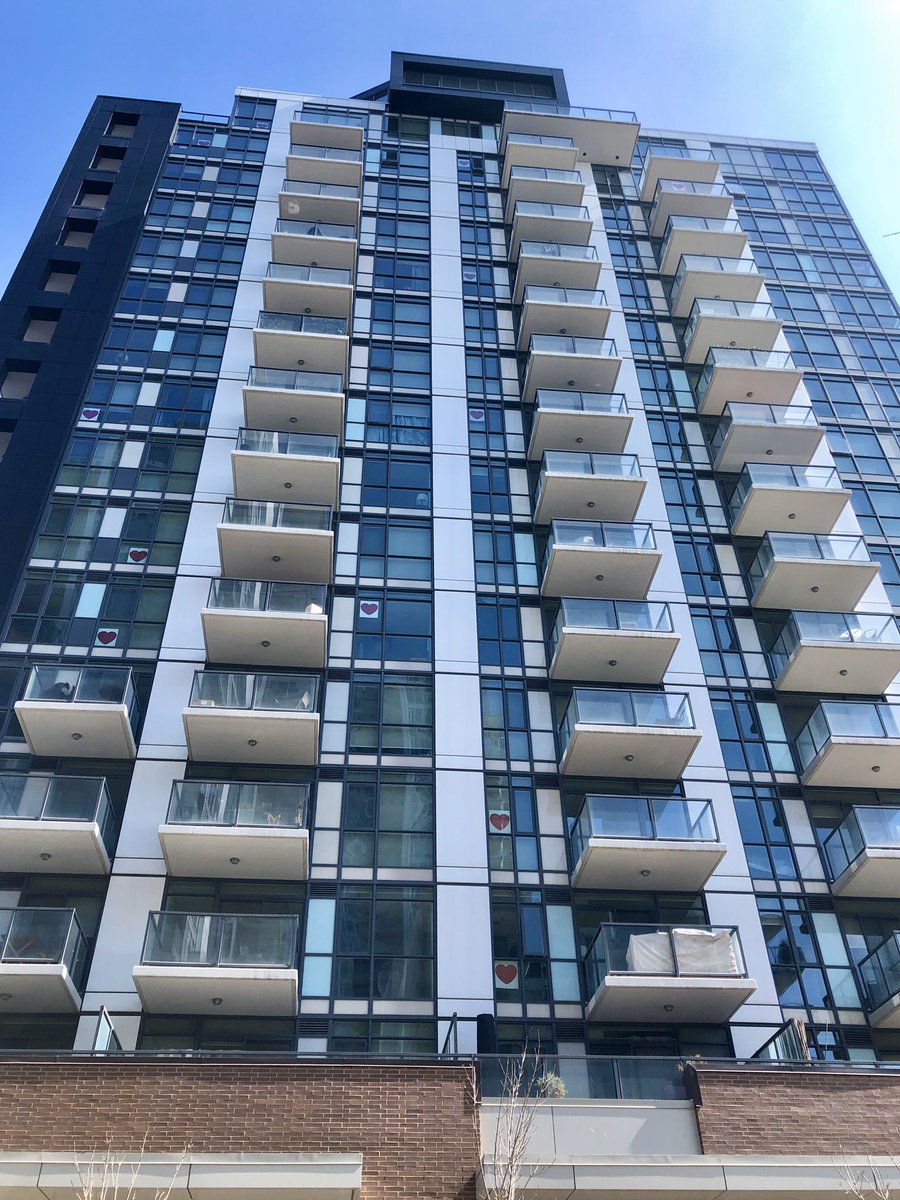 EastVillageYYC's tweet photo. I Spy: #eastvillageyyc Heart Edition ❤️
#GoodNewsYYC https://t.co/5bOi1mONK0