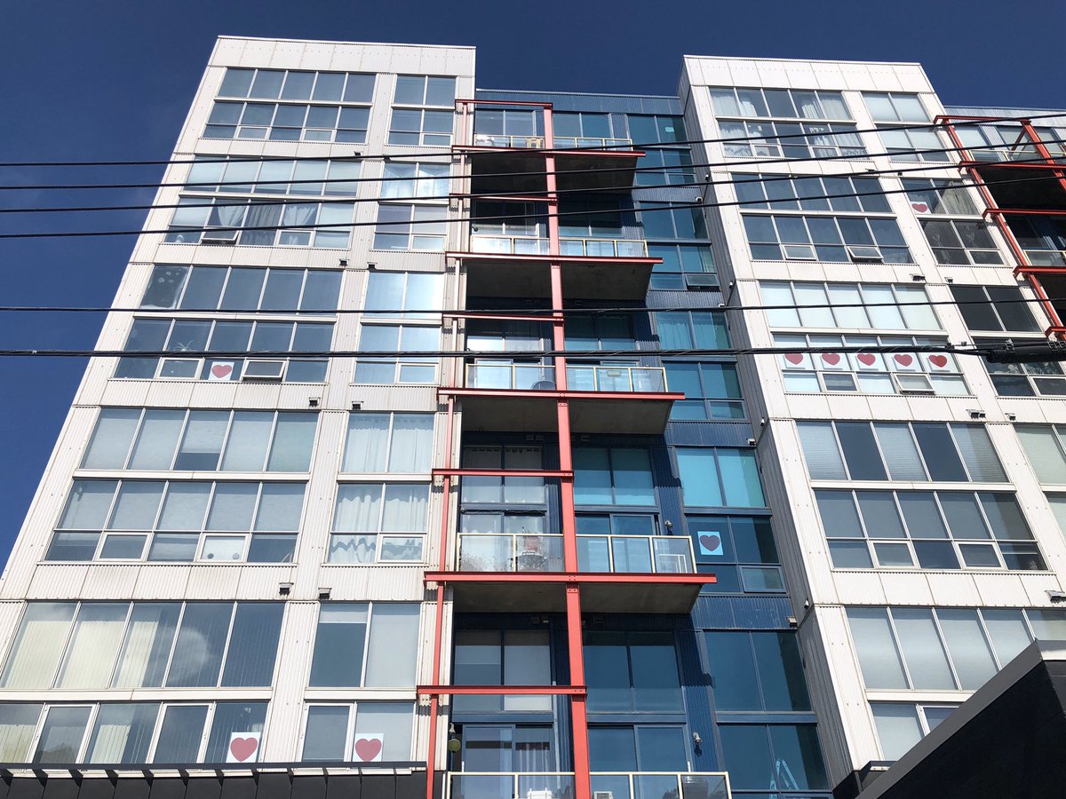 EastVillageYYC's tweet photo. I Spy: #eastvillageyyc Heart Edition ❤️
#GoodNewsYYC https://t.co/5bOi1mONK0