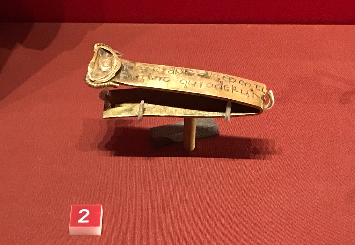 An 8th century inscribed gold strip from the Staffordshire Hoard, on display at  @BM_AG. The passage is from Numbers 10:35— "Rise up, Lord, and let thine enemies be scattered; and let them that hate thee flee before thee."  #MuseumsUnlocked