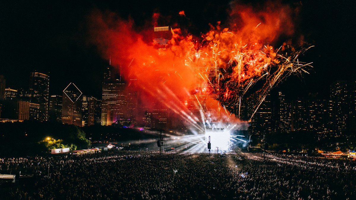 lollapalooza's tweet photo. Spending a lot of time video chatting? Picture yourself at #Lolla with these select custom backgrounds. https://t.co/r7SppK9WpP