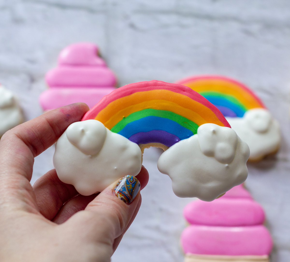 alwaysrm4cake's tweet photo. Somewhere over the rainbow...this will all be over! https://t.co/SyHh6ANXBB