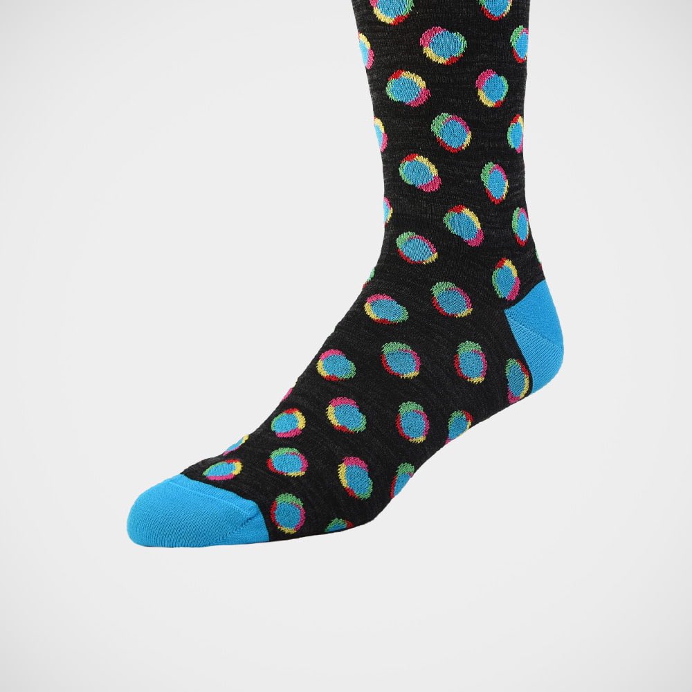 hhalpernesq's tweet photo. Just because you’re at home, doesn’t mean you can’t still wear fun socks! Bring some colour to the ‘working from home’ wardrobe 💁🏻‍♂️ #wfh #wfhlife #newfashion #toronto #hhalpernesq #mensfashion #torontofashion #stayhome #staysafe #stayhealthy #lookgoodfeelgood #socks https://t.co/iUlLdurEEB