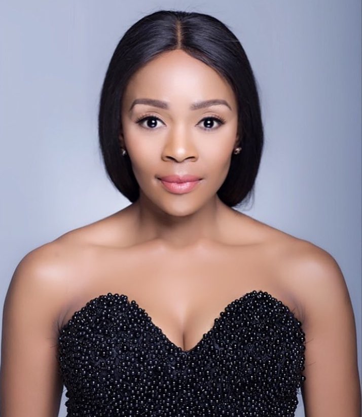 Somdanger9's tweet photo. Appreciation post retweet if u think she can act, sing nd she is beautiful actually she is an all-rounder #GomoraMzansi #Gomora @thembiseete https://t.co/C71sqQ1mzS