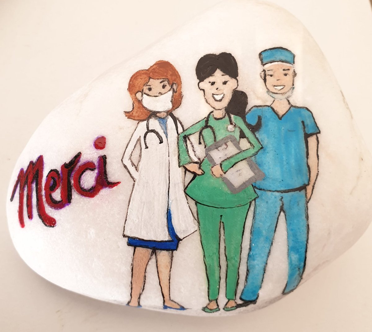 Petit message sur pierre par <a href="/Mongalet85/">Mon Galet de Vendée</a> pendant ce confinement #Covid_19 #Merci #infirmieres #medecins #professeur etc... Portez vous bien !