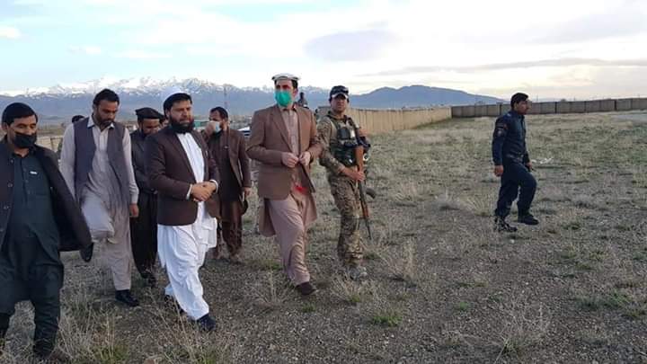 abdulraziqacha2's tweet photo. کرونا مو بیخی جدی نیولی ده حتا د هسپتالو پرځای مو هدیری ورته معلومی کړی او جوړی کړی https://t.co/0jvWj91upg