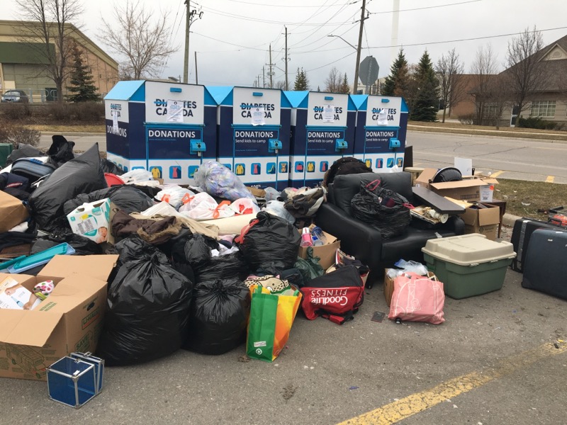 DiabetesCanada's tweet photo. Donation bins are not for garbage. Please do not dump unwanted items at these bins – we are seeking your assistance in helping us spread the word and avoid needlessly adding to our landfills.
Many thanks: The Diabetes Canada Team
#COVID19Canada #StayAtHomeSaveLives #COVID19 https://t.co/trcyAhgWUh
