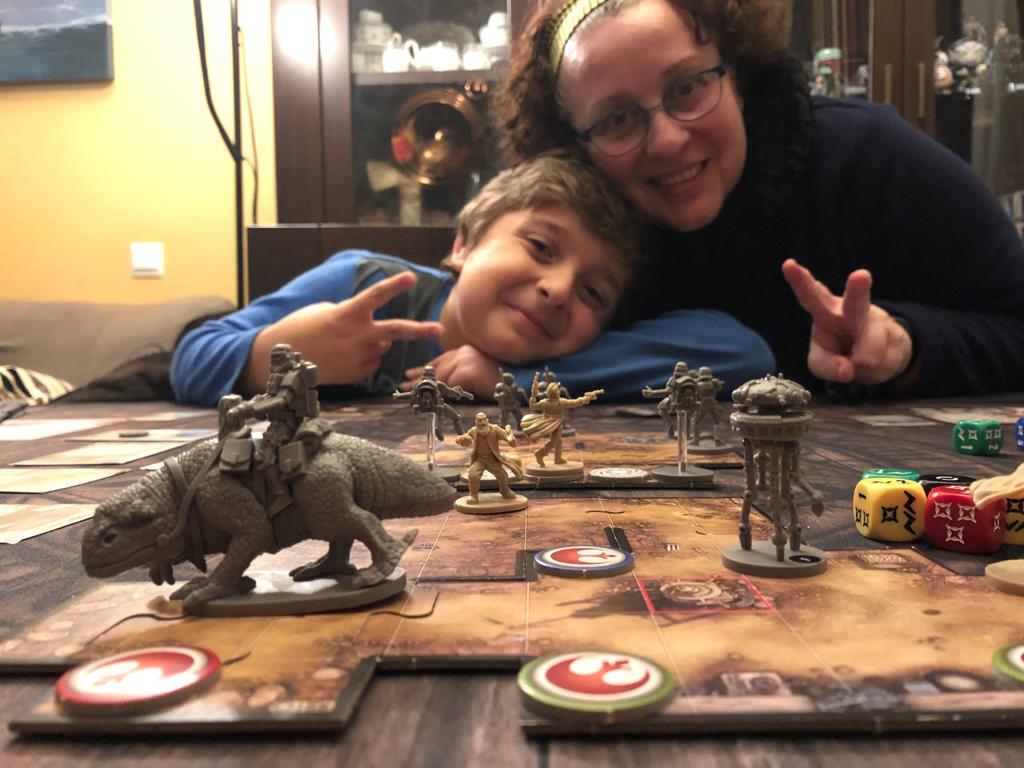 Ayer partida a Imperial assault. Hoy no sé que tocara