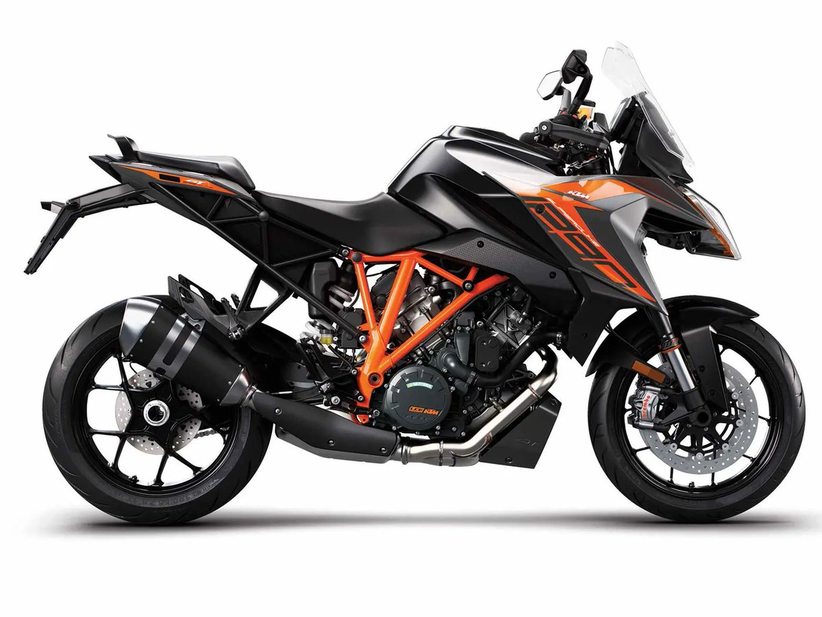 CafeMotorcycle's tweet photo. The KTM 1290 Super Duke GT Spotted On Test
#mrc #KTM #1290duke https://t.co/tSITp8KSfa