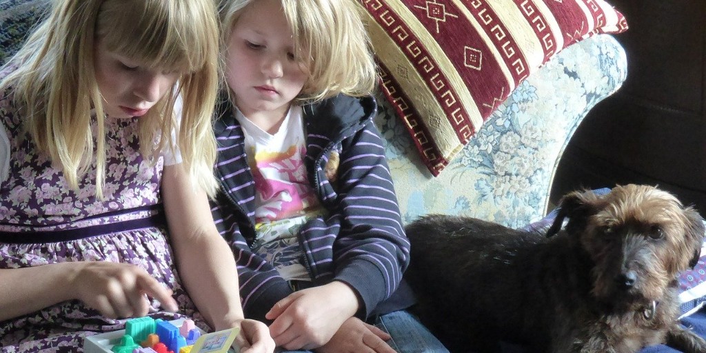 Parents and carers, <a href="/bbcbitesize/">BBC Bitesize</a> has lots of free resources to help keep kids entertained while schools are closed 📖

There are free videos, guides, activities, games and quizzes by level and subject, all available here 📚
👉 bbc.co.uk/bitesize