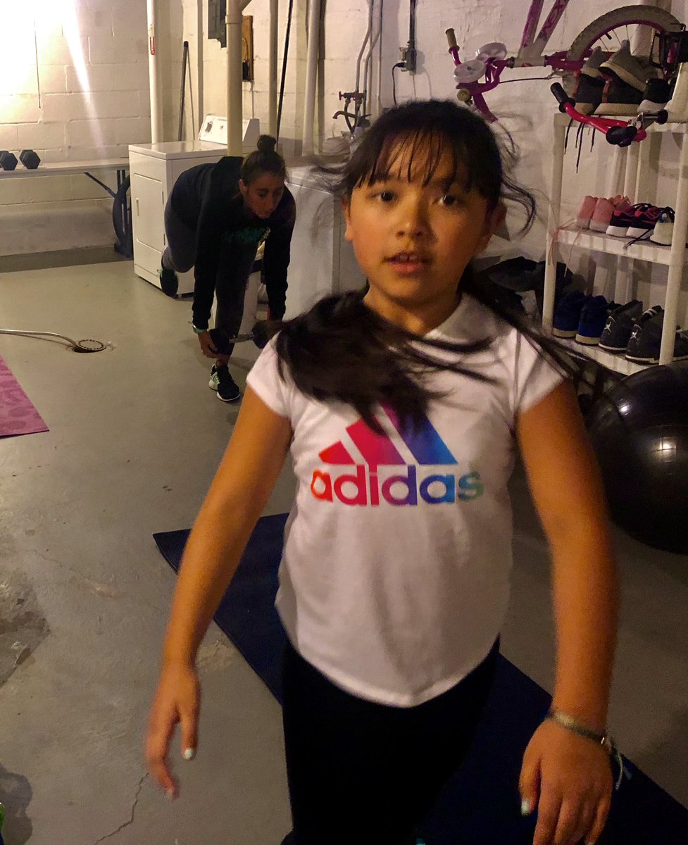 CoachRiemedio's tweet photo. Getting it in! Monday Quarantine Workout with @mobeaty25 and #BoogieGirl! Stick to a schedule and stay active my friends!!

#StartingTheWeekRight💪🏽💯 https://t.co/fky8bXrEt2