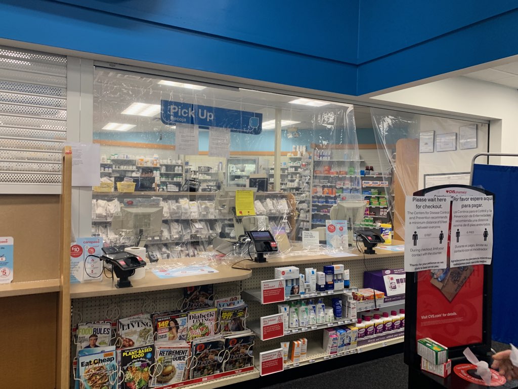 WalgreensFuck's tweet photo. @cvspharmacy >>>@Walgreens https://t.co/YdUt1UwLXB