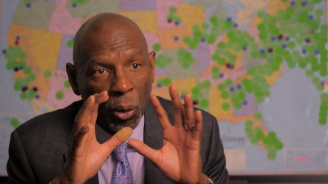 hczorg's tweet photo. So excited to see @BrokenPlacesDoc an exploration of why some children are severely damaged by early adversity, featuring our president and founder Geoffrey Canada. Tune in to @PBS or stream at 10/9C. #educationequity #educationpolicy 
https://t.co/bKCRFvMsvX https://t.co/qh7wDWcZHs