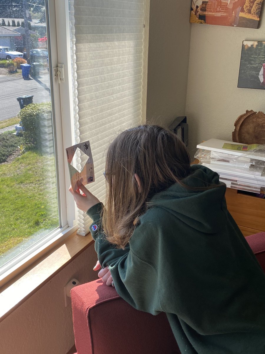 MrFelixMath's tweet photo. We got our @Public_Math postcard.  My daughter was using it to look at the shapes of our world around us.  #QuarantineMath https://t.co/77bKtPp7MK