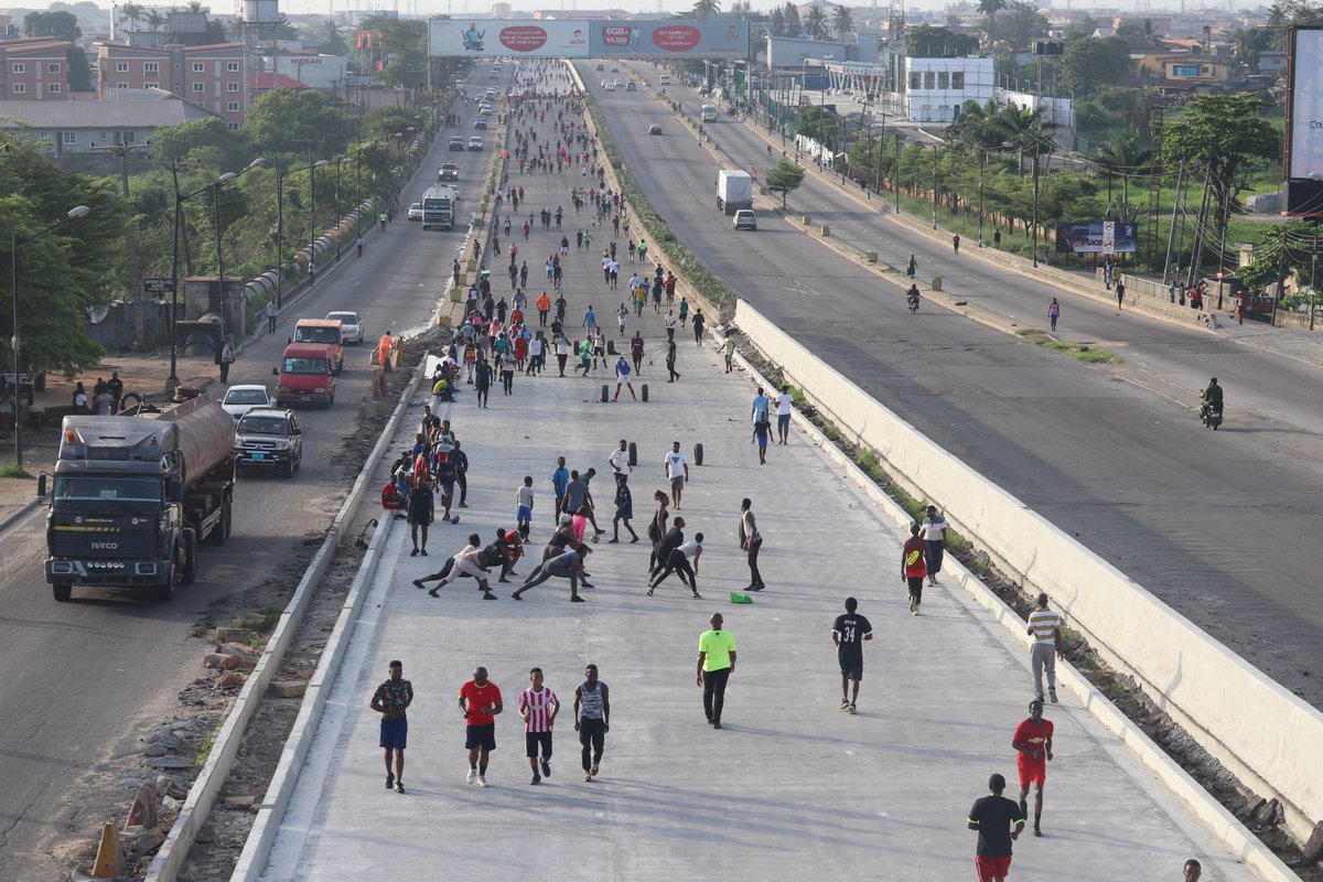 4/ Folks just carry on with reckless abandon as him we are immune to the virus. We all need to   #TakeResponsibility and so more! Why do people still assemble to workout when the state law prohibits same?   #CoronaIsReal