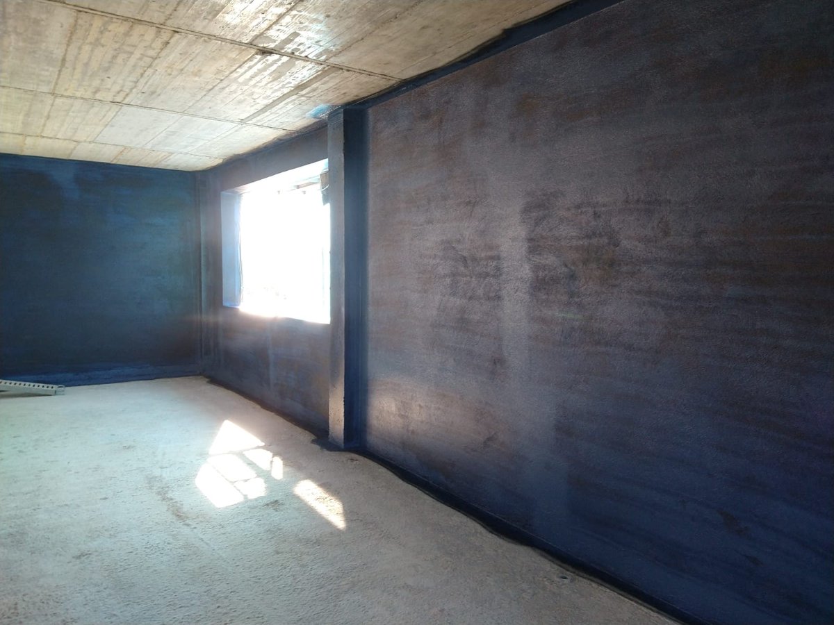 Aplicación de #Blowerproof en vivienda #Passivhaus. Control de vapor y #Hermeticidad sin COVs.
Una solución integral, componente certificado Passivhaus.
GARANTIA en tus #proyectos.