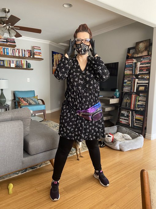 My going out look. Dress by @zara, mask by @vogmask, sneakers by @nike (gift from @theellechase), gloves<a class="tags" target="_blank" title="On Twitter" href="/?out=eyJ0eXAiOiJKV1QiLCJhbGciOiJIUzUxMiJ9.eyJpYXQiOjE3MjQ4NzQ3MjQsImlzcyI6InR3cG9ybnN0YXJzLmNvbSIsIm5iZiI6MTcyNDg3NDcyNCwiZXhwIjoxNzU2NDEwNzI0LCJyZWRpcmVjdF91cmwiOiJodHRwczovL3R3aXR0ZXIuY29tL3phcmEifQ.6rncS36tPjeI0XCg-7j-1fmk24hCAIxOqzHN0RO2RFK03uMMtTWGAbHemnRS5LKJWc-0DImmjPfghDzrx0cV5g">@zara</a><a class="tags" target="_blank" title="On Twitter" href="/?out=eyJ0eXAiOiJKV1QiLCJhbGciOiJIUzUxMiJ9.eyJpYXQiOjE3MjQ4NzQ3MjQsImlzcyI6InR3cG9ybnN0YXJzLmNvbSIsIm5iZiI6MTcyNDg3NDcyNCwiZXhwIjoxNzU2NDEwNzI0LCJyZWRpcmVjdF91cmwiOiJodHRwczovL3R3aXR0ZXIuY29tL3ZvZ21hc2sifQ.u7g4g4b2eBbb4JdmYybpQuUogS8vOfanxqBq19o8vawLv8i3BumITYNQYq-GuaWprqw2-CcMZasnsnotAq5wbw">@vogmask</a><a href="/tag/getthatosis"class="tags"><span>#getthatosis</span></a>