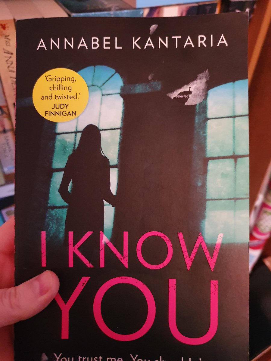 tlc_sparkles's tweet photo. Just finished reading 'I know you' by @BellaKay I literally couldn't put it down. So gripping and shocking. Loved it 👍 https://t.co/KQt52y1dJY