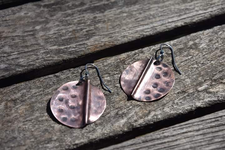 StargazeyJ's tweet photo. I have just put a couple of new items in my Etsy shop. https://t.co/BdbxKP50M1 Working with surgical steel and copper at the moment as an alternative to silver.. https://t.co/8AcQGjoyBf