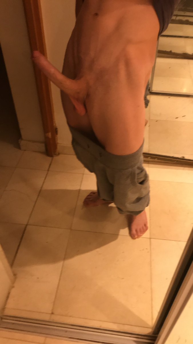 frlongdong's tweet photo. @AlphaMaleWorld1 @FrenchShowNudes hey guys im new here i need follow 💪come see my videos🍆 https://t.co/XyFzrHsXw0