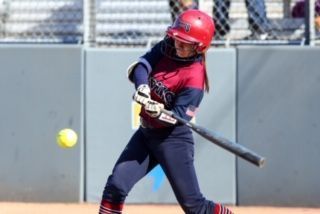 FDUDevils's tweet photo. Senior Spotlight: @FDUDevilsSB 🥎

Tara Morash 😈

Class of 2020
Major: Education

#HeatsRising🔥| #HornsUp🤘 https://t.co/cz5HGLAuDb