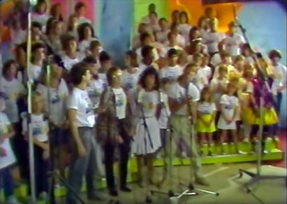 I've discovered something AMAZING. Did you know there was an 1985 charity song/video made by nearly 70 of your favorite teen TV stars? (the casts of Punky Brewster, Facts of Life, etc) No one does, and until yesterday, neither did I. Strap in, people.  #lovesgonnafindaway 1/