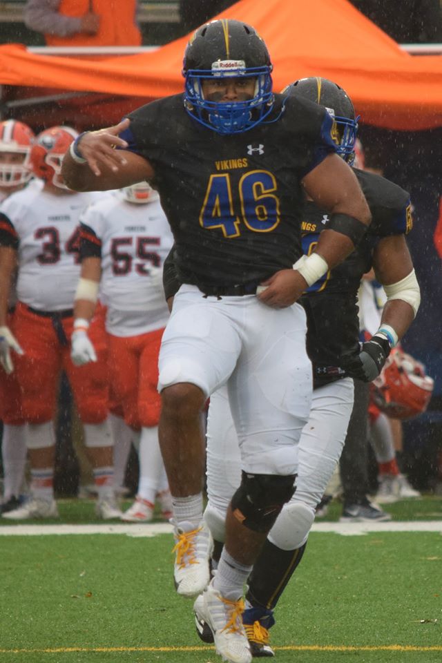 NPUFootball's tweet photo. ☀️ is shinin today on the North Side❗️ We can't wait to get back out and COMPETE #TheRightWay #NewVi2i0n #MondayMotivation #Chicago https://t.co/L7wBODPYGo