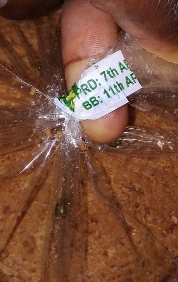 breezytheg33k's tweet photo. Tuskys mumetuzoea ..why are you baking breads tomorrow??? #lockdowneffect #LockDownKenya #Nairobi #OPPOReno3 #PresidentUhuruKenyatta #coronaviruske #Kenyans #KOTNightSpree #KOTLoyals @TuskysOfficial @KEBS_ke  @RobertAlai @MigunaMiguna #UtawezanaChallenge @xtiandela https://t.co/ATdccIgrVE