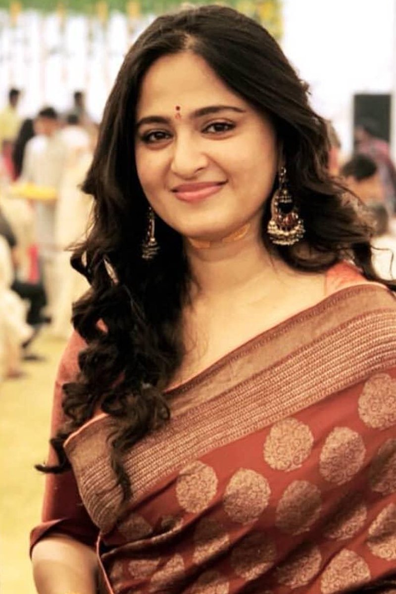 Thread  #Anushka 