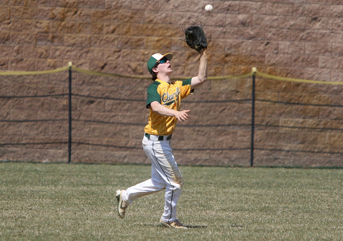 JerseyAlPhotos's tweet photo. More #baseball today for those #MissingSpringSports. Some photos from the Bob Burrough Classic Tournament final between Clearview (@viewathletics) and Bridgewater-Raritan (@brbaseball) played on April 6, 2019. Full game gallery is here: https://t.co/3yujfXNGZF https://t.co/knUwWerRge