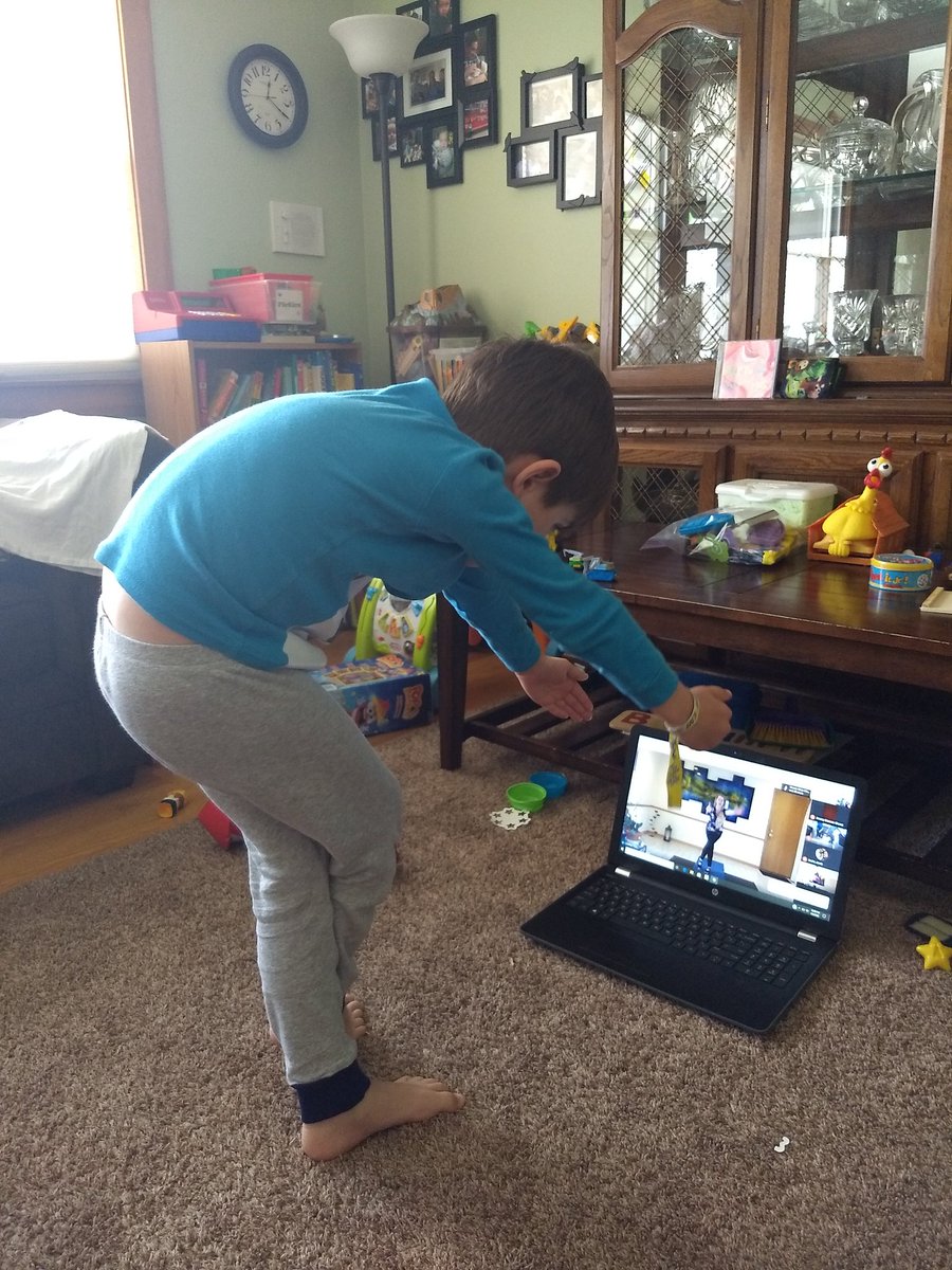 ZapS19's tweet photo. Thanks for the Mindful Movement exercise today Mrs. Frank. We loved taking a spring adventure with you! @CCSD59 @LindseyFrank88 @D59SaltCreek https://t.co/hx12eyPfRH