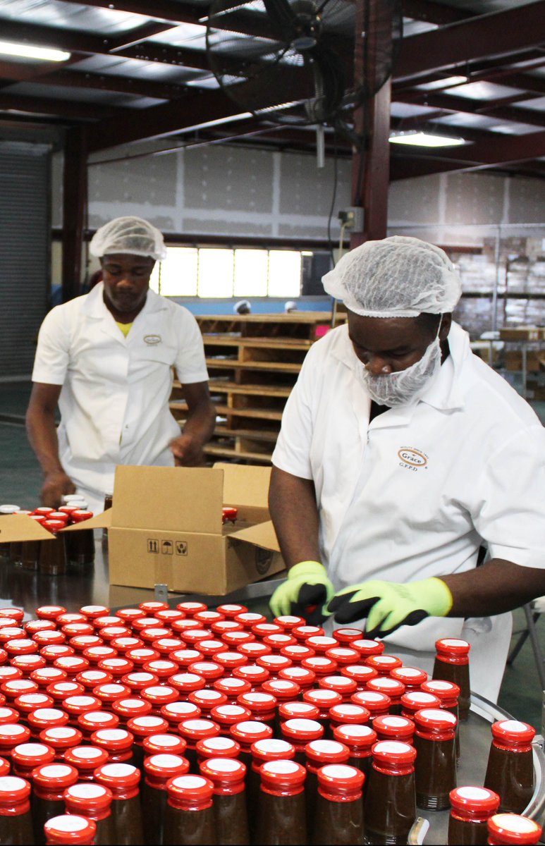 GraceKennedyGrp's tweet photo. We salute our, and all workers in factories across Jamaica. You are essential to keeping our nation going. Thank you for your service and sacrifice!

#WeAreGraceKennedy
#StayHome
#StaySafe https://t.co/396hcWxEs3